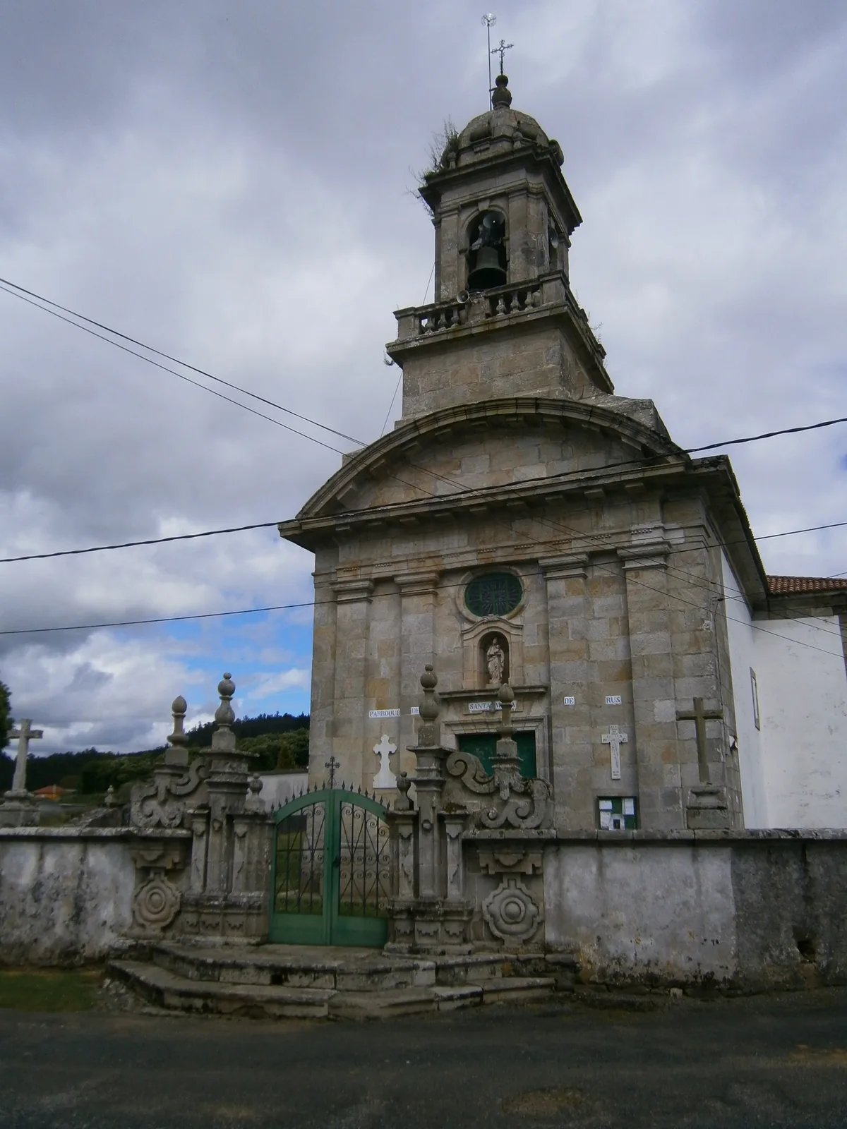 Igrexa de Santa María de Rus, in der Gemeinde Carballo (Gebiet Ardaña)