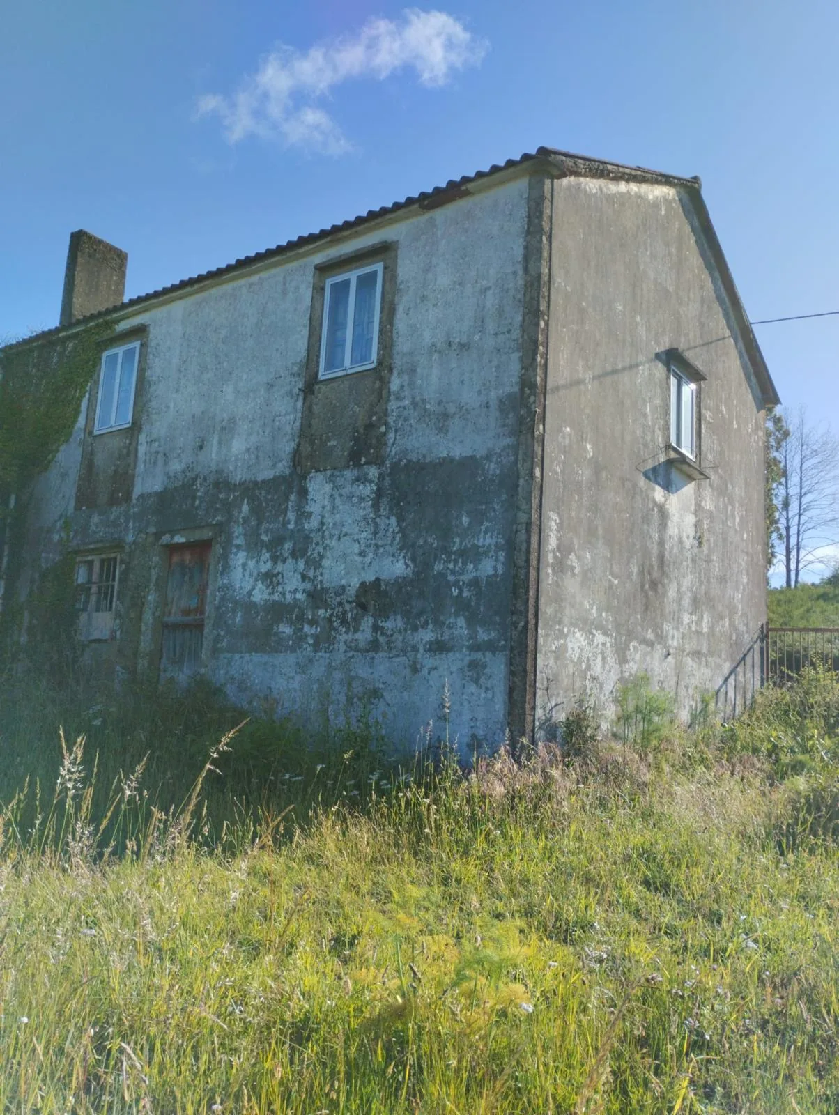 Casa rústica de pedra em Val do Dubra