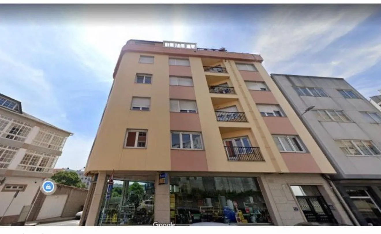 Edifício do apartamento à venda na Rúa Muiño 73, Carballo