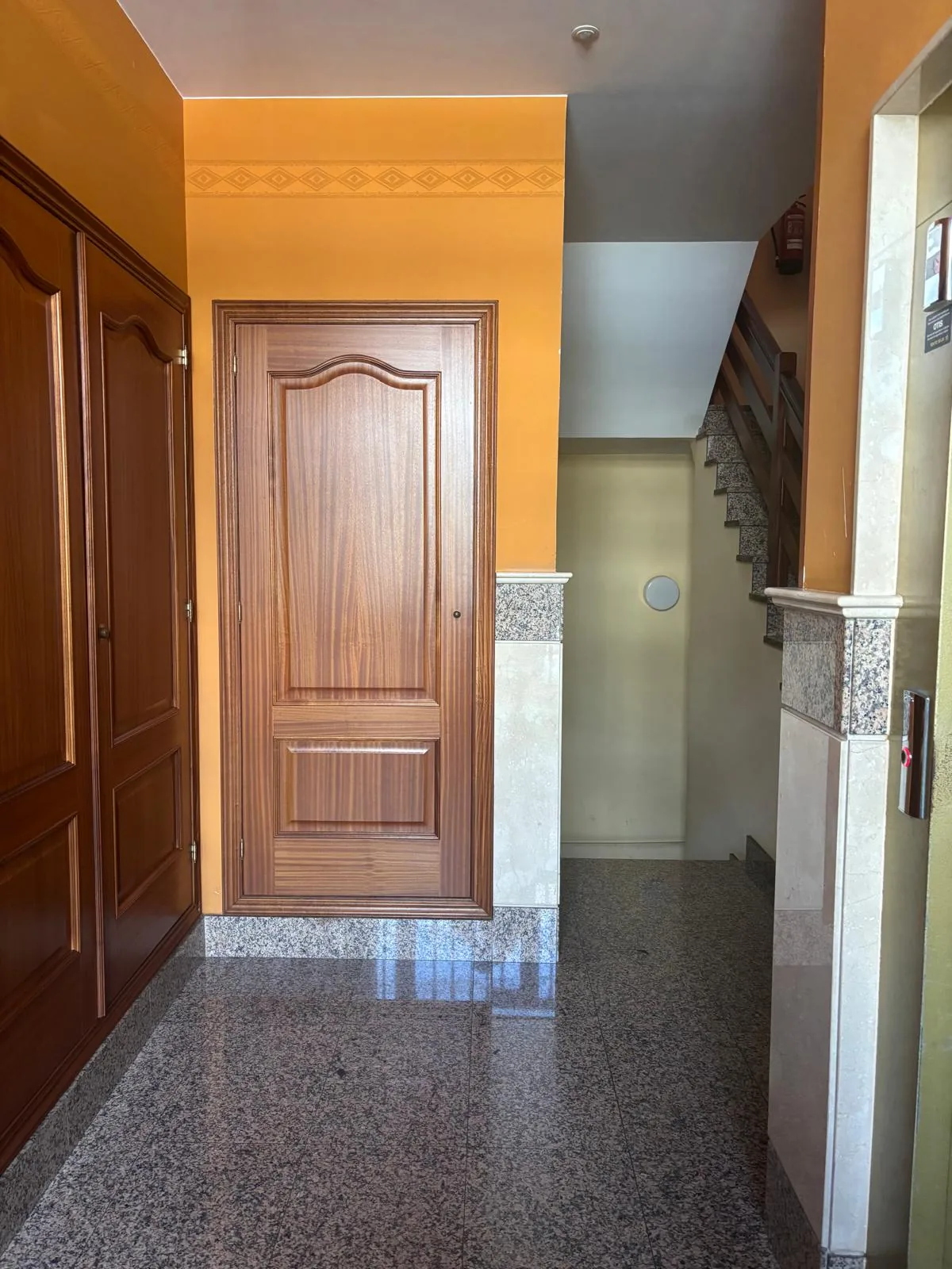 Piso reformado en venda na Rúa Manuel María, Carballo