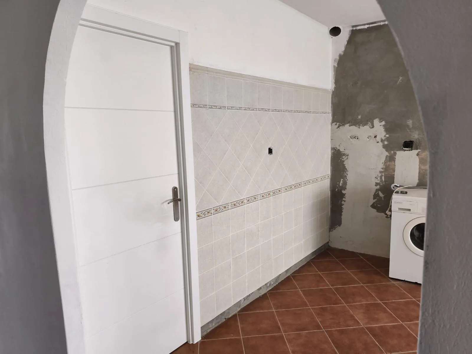 Apartamento renovado à venda em Santa Comba
