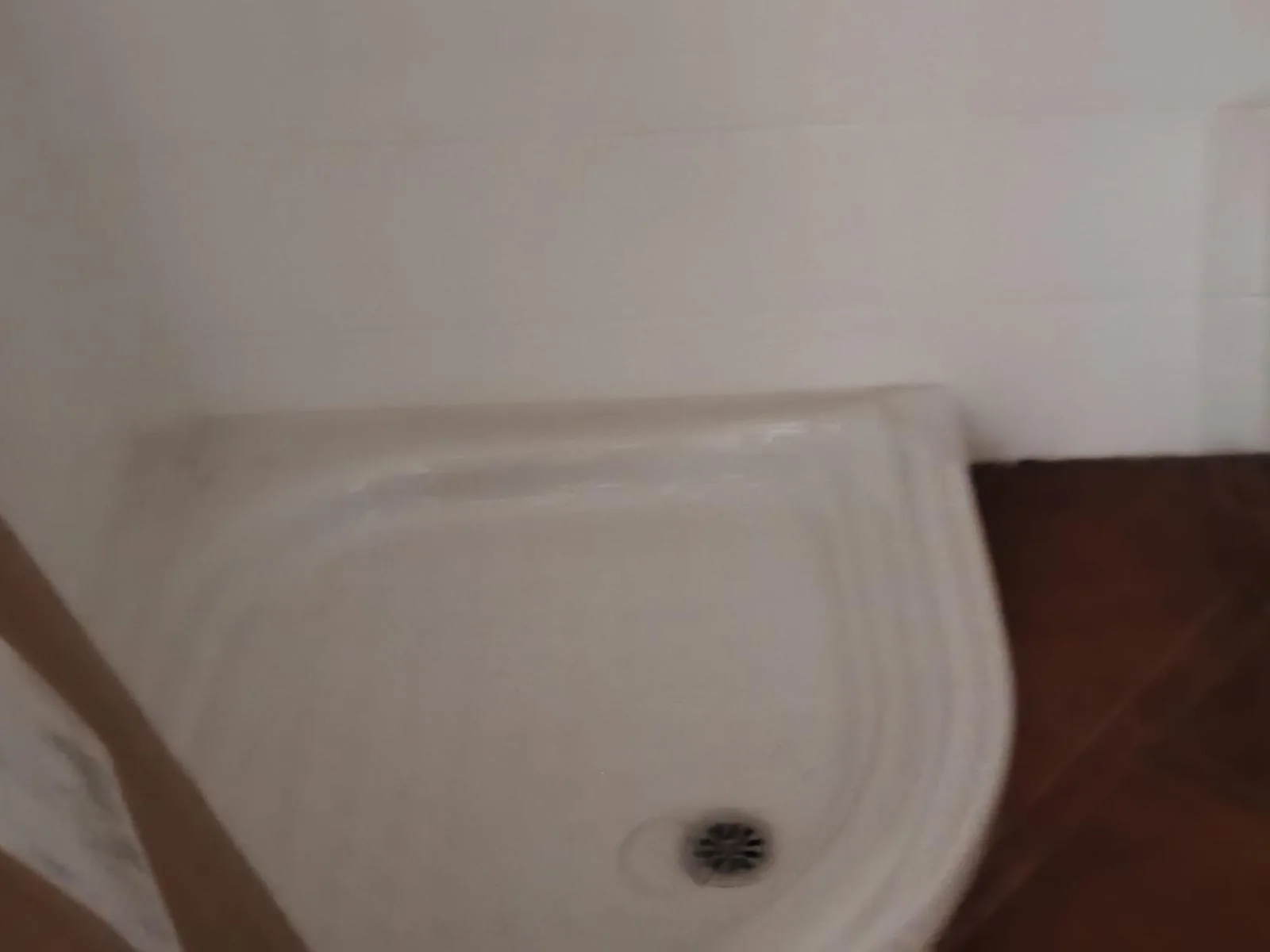 Apartamento renovado à venda em Santa Comba